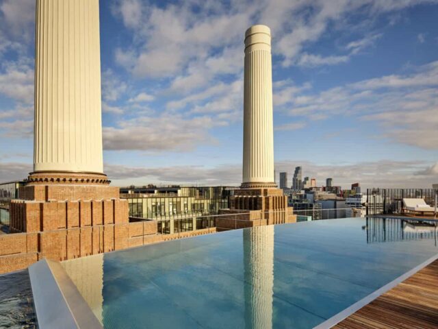 2022_ALB_RooftopPool-1600x919